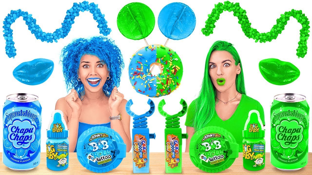 MANGER DES ALIMENTS D'UNE SEULE COULEUR PENDANT 24H || Mukbang Color&eacute; par 123 GO! CHALLENGE