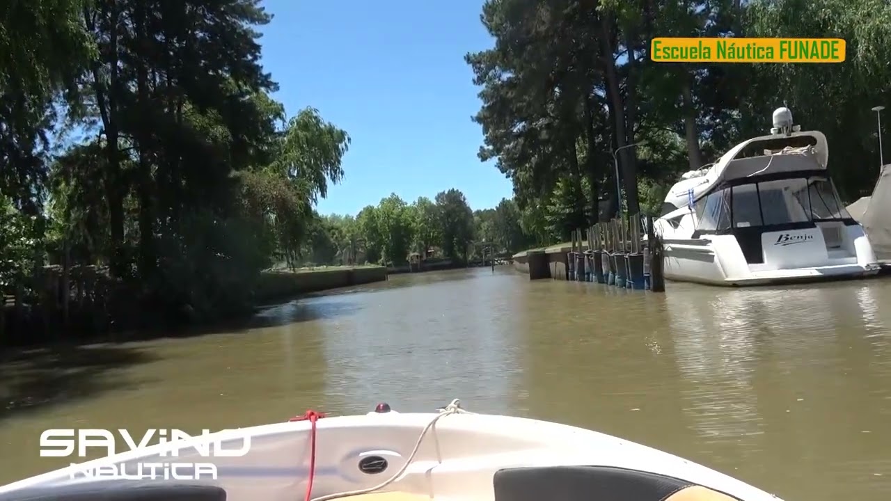 Salimos a navegar, saliendo del Club
