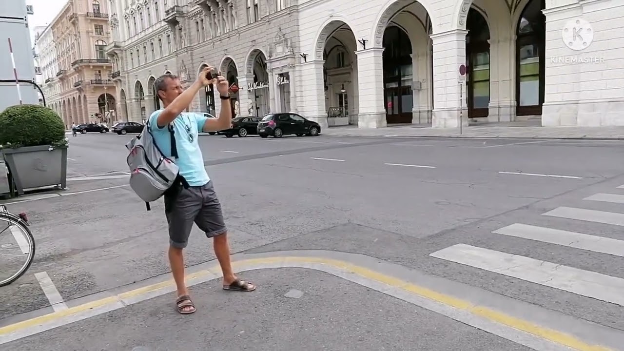 Walking Tour. Burgtheater, Wiener Rathaus, Museum Quartier. Vienna Austria🇦🇹 24.june.2022