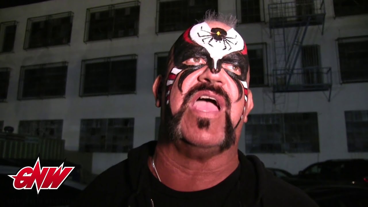 Road Warrior Animal's Emotional Tribute to Larry Hennig