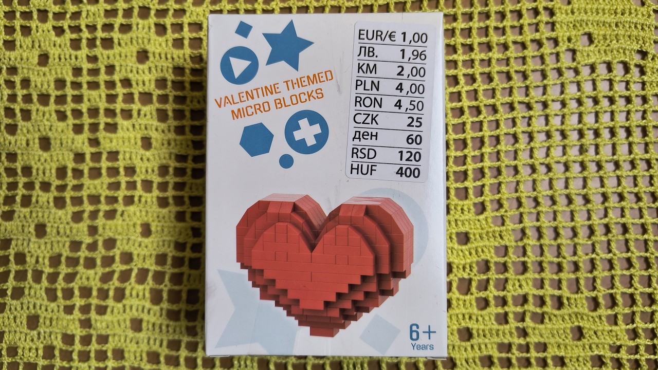 PEPCO Valentine Themed Micro Blocks - Heart. Unboxing and slow pace, real time building.