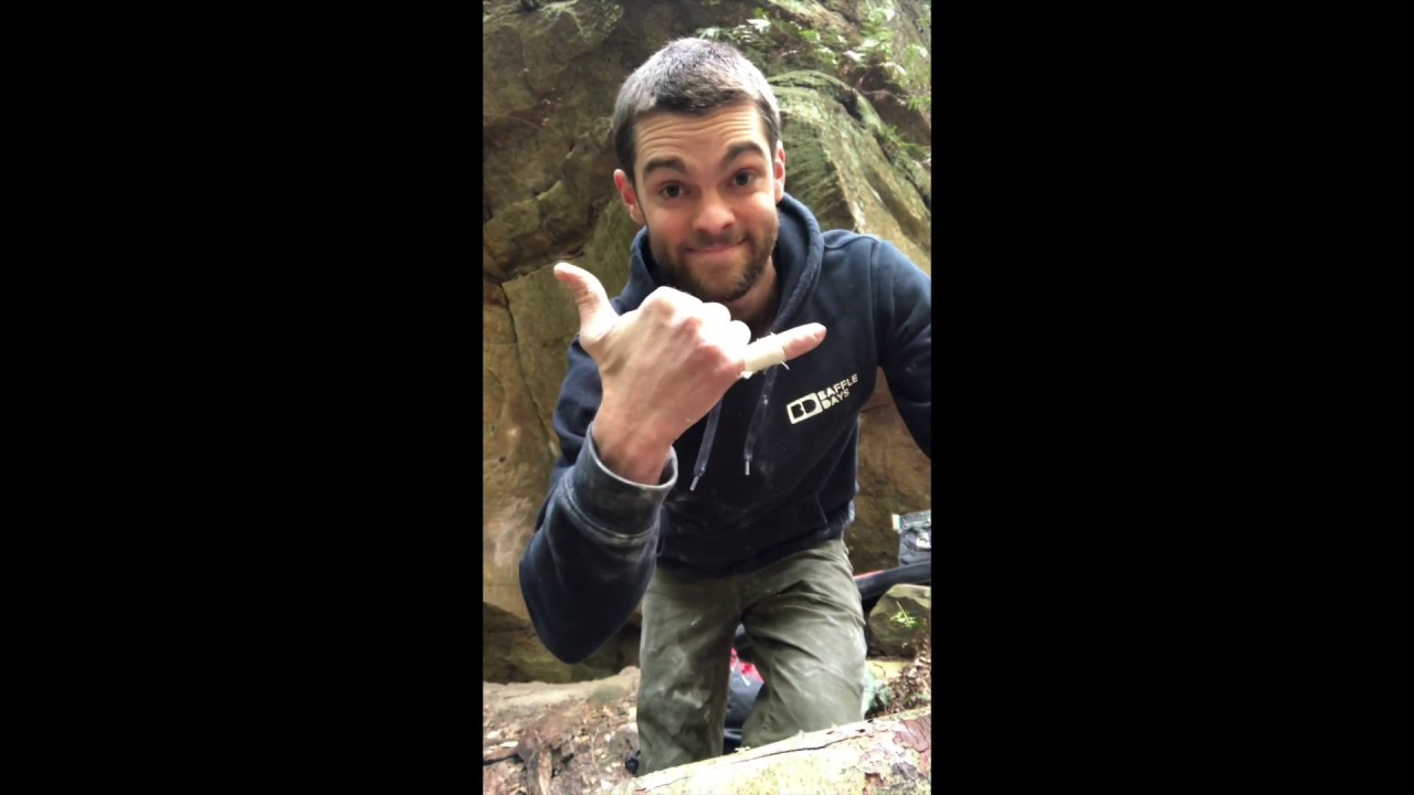 Alex Megos and Tom O'Halloran - Ukulore Valley bouldering