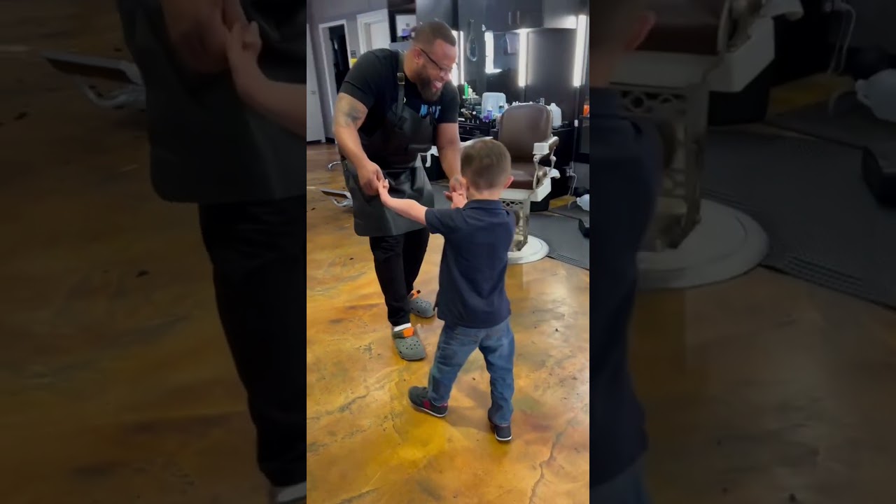 I specialize N cutting the hair of special needs children at no cost to the families! Subscribe & ❤️