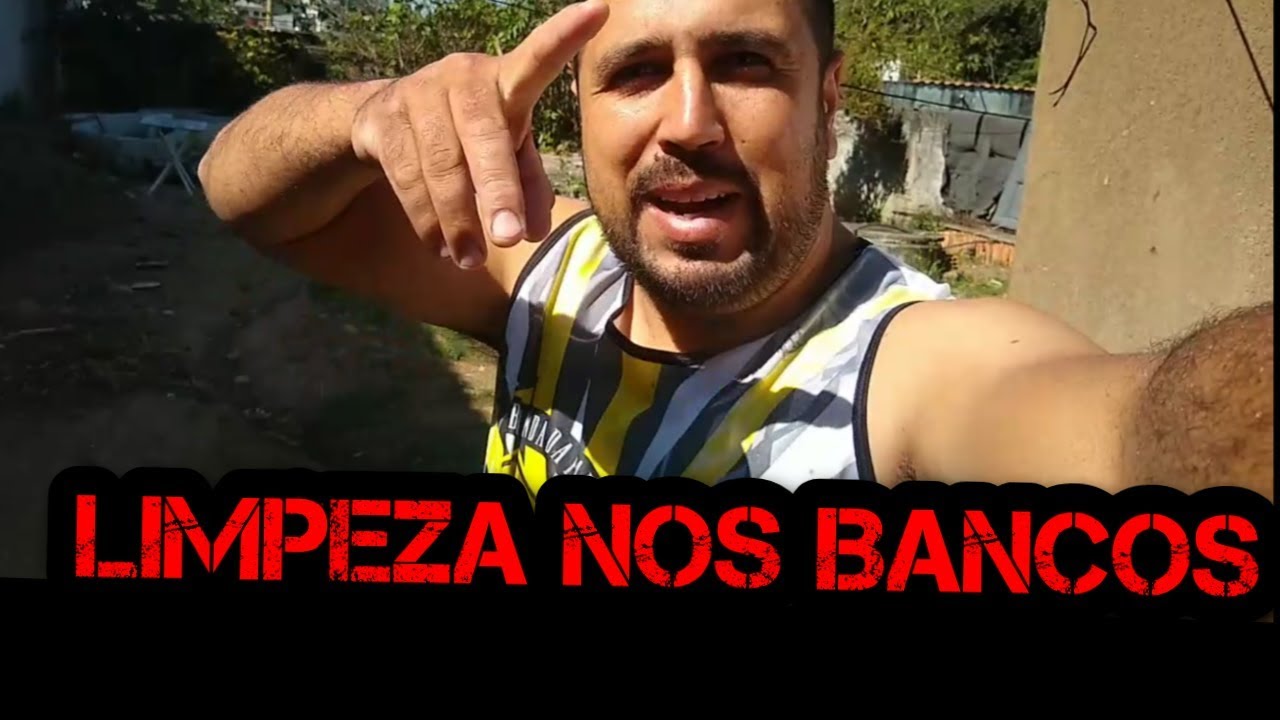 Como limpar os bancos do gol bola