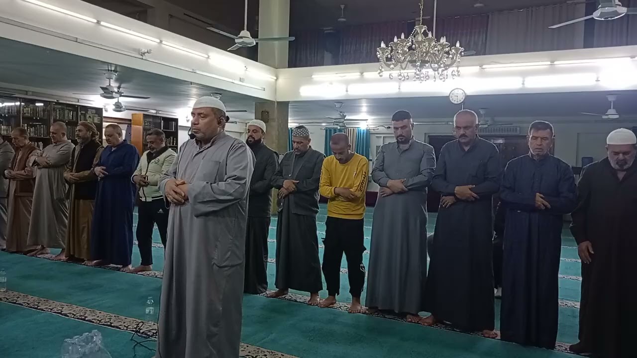 8رقم 17#3#2026 صلاه تراويح في شهر رمضان يوم 28جامع عرفات كان أمام الصلاةدكتور حيدر هادي العودةلرفاعي