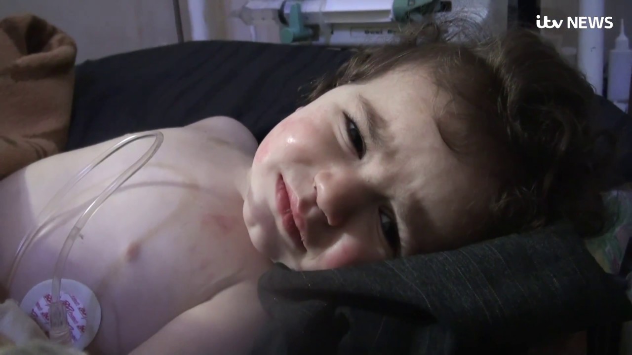 International aid finally reaches parts of Syria's besieged eastern Ghouta | ITV News