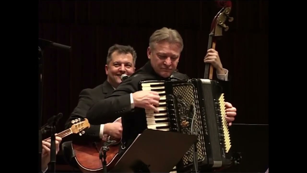 Zagrebački tamburaši - Zagrebačka šetnja Parizom