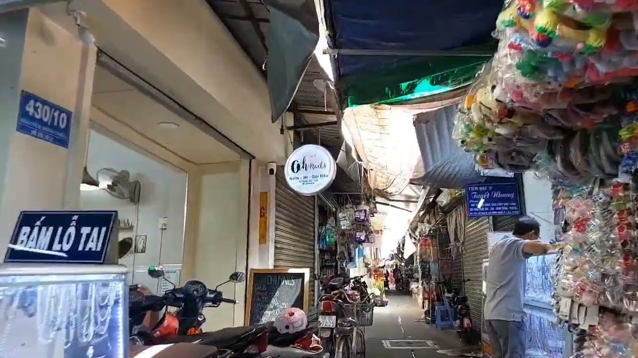 CHỢ VƯỜN CHUỐI ĐƯỜNG NGUYỄN ĐÌNH CHIỂU QUẬN 3 SÀI GÒN