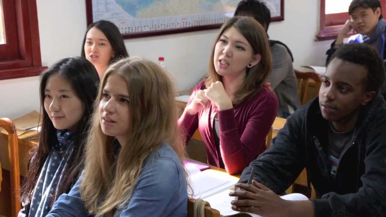 Donghua University, Shanghai, China 东华大学 A1-1班