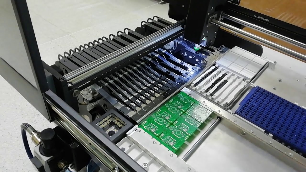 Автоматический установщик SMD-компонентов Сатурн