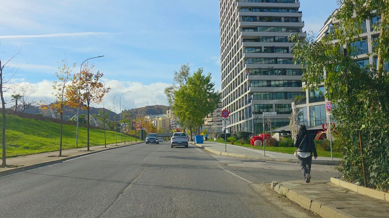 Pamje nga Liqeni |  Kopshti Botanik  #tirana #albania #albaniancapital #kompshtibotanik #liqeni
