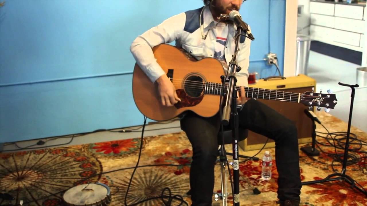 Live at JamBase HQ Episode 19 : John Butler