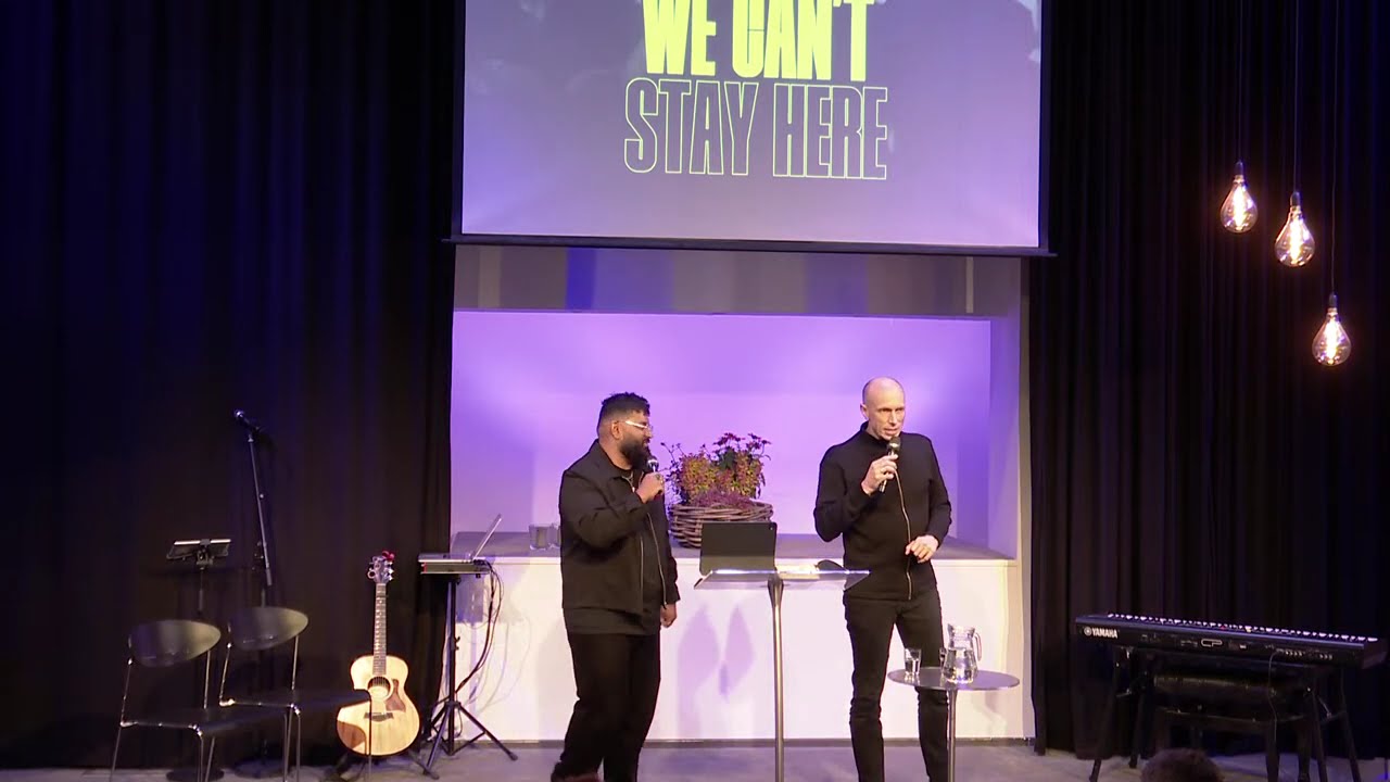 Jason Mendis - We can't stay here (m. oversættelse)