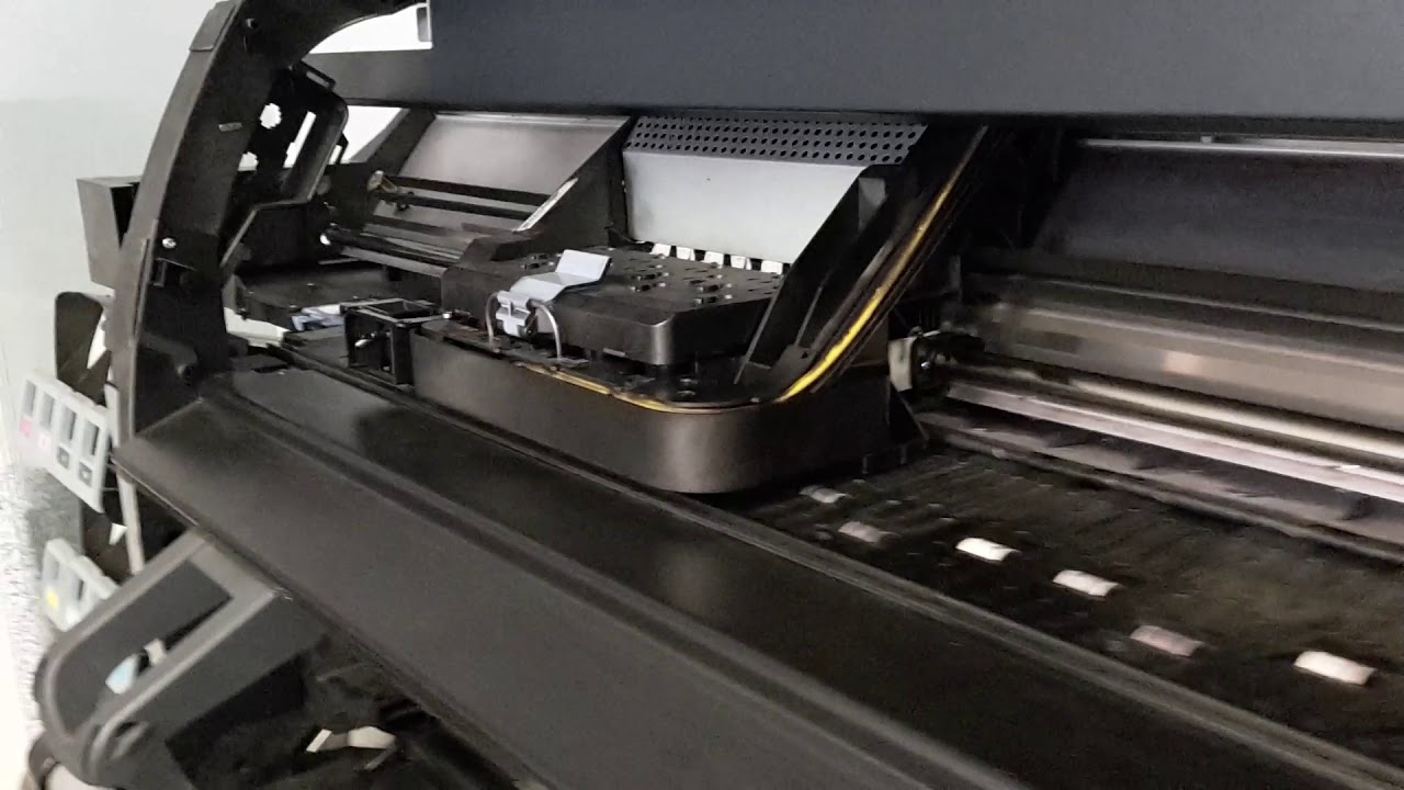 Druckkopf-Wagen ger&auml;t ins Stottern und blockiert an HP Designjet Z6100