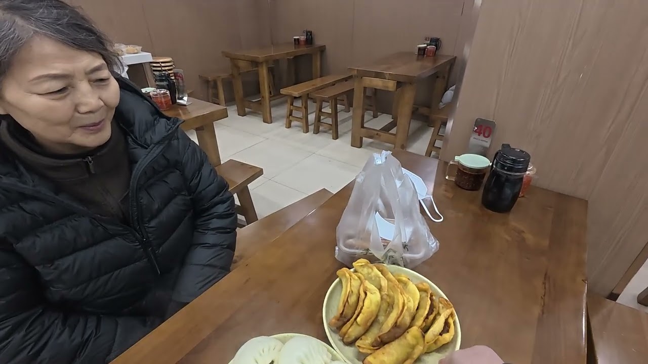 20260305 和妈妈一大早去芳婆 李记
