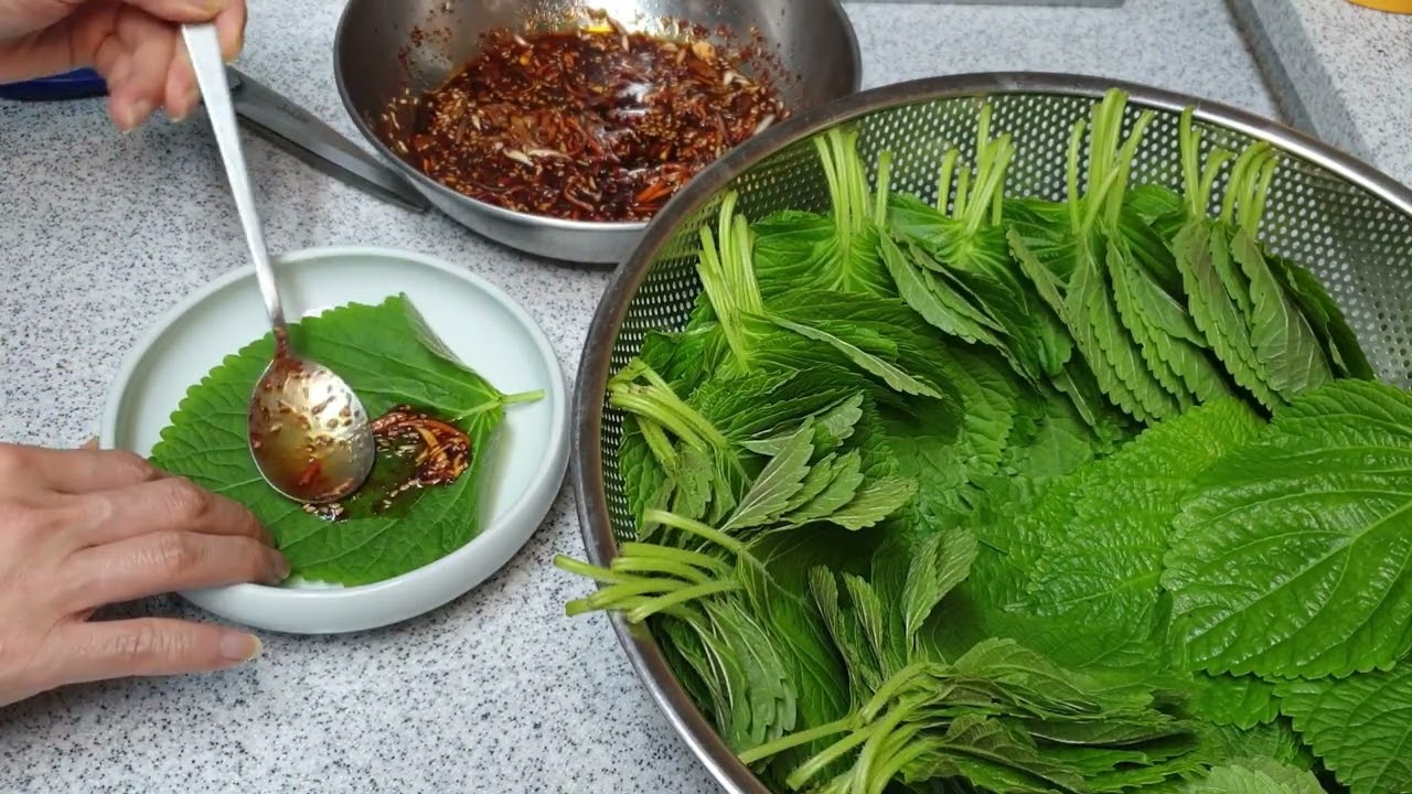 ЛЮБИМЫЕ КУНЖУТНЫЕ ЛИСТЬЯ В СОУСЕ.sesame leaves