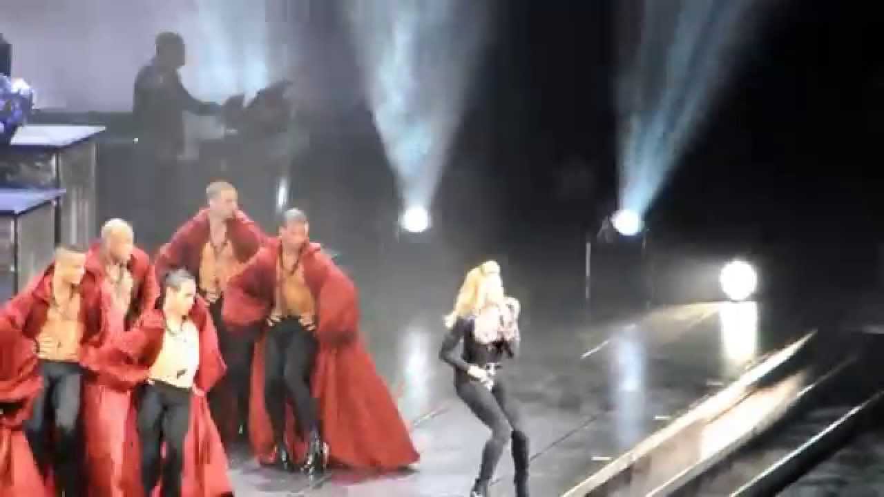 Madonna in Istanbul 2012 Мадонна в Стамбуле