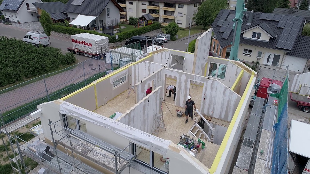 Hausaufbau in 2 Minuten – So entsteht ein Fertighaus!