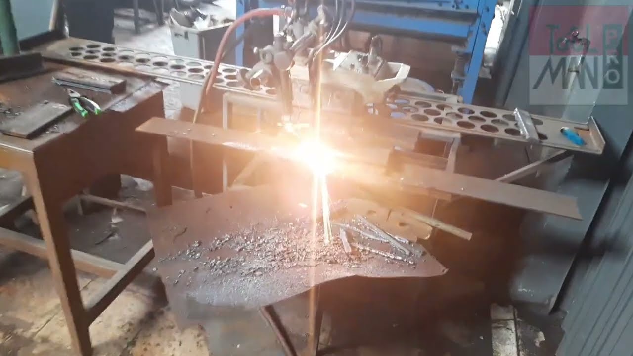 Cara Memotong Plat Besi Tebal Menggunakan Mesin Cutting Gas Asetelin Oksigen Otomatis