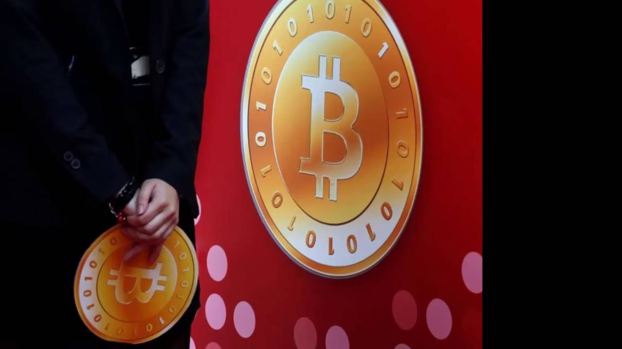 Bitcoin Tumbles After Security Breach