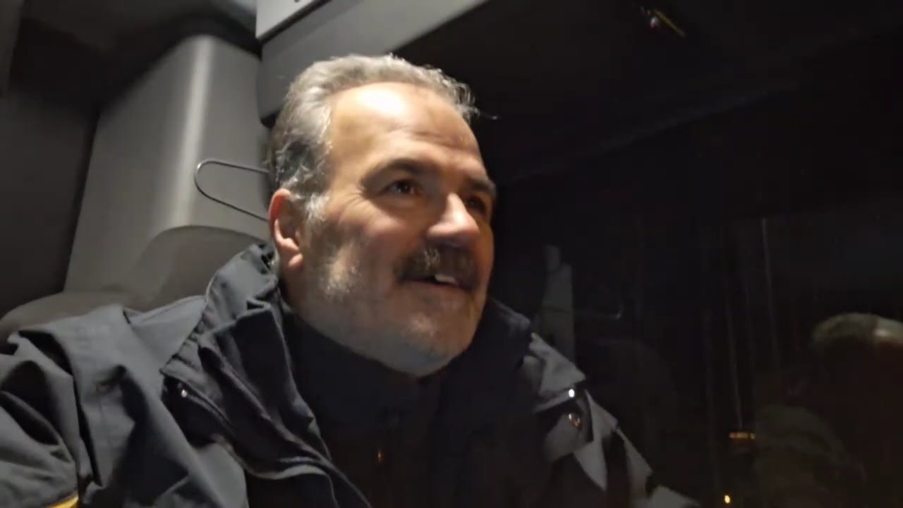 TÜRKIYEYE DÖNMEK ISTEYENLER DINLESIN.