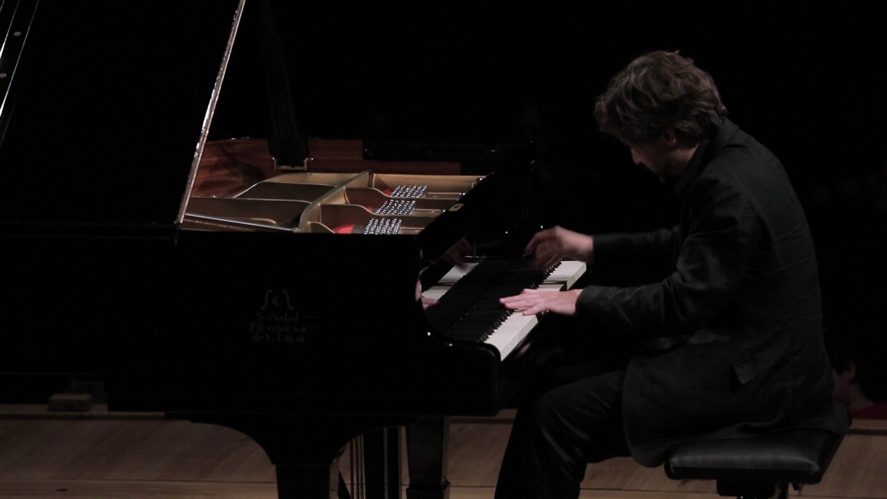 E. Granados, Allegro de Concierto - Antonio Galera, piano