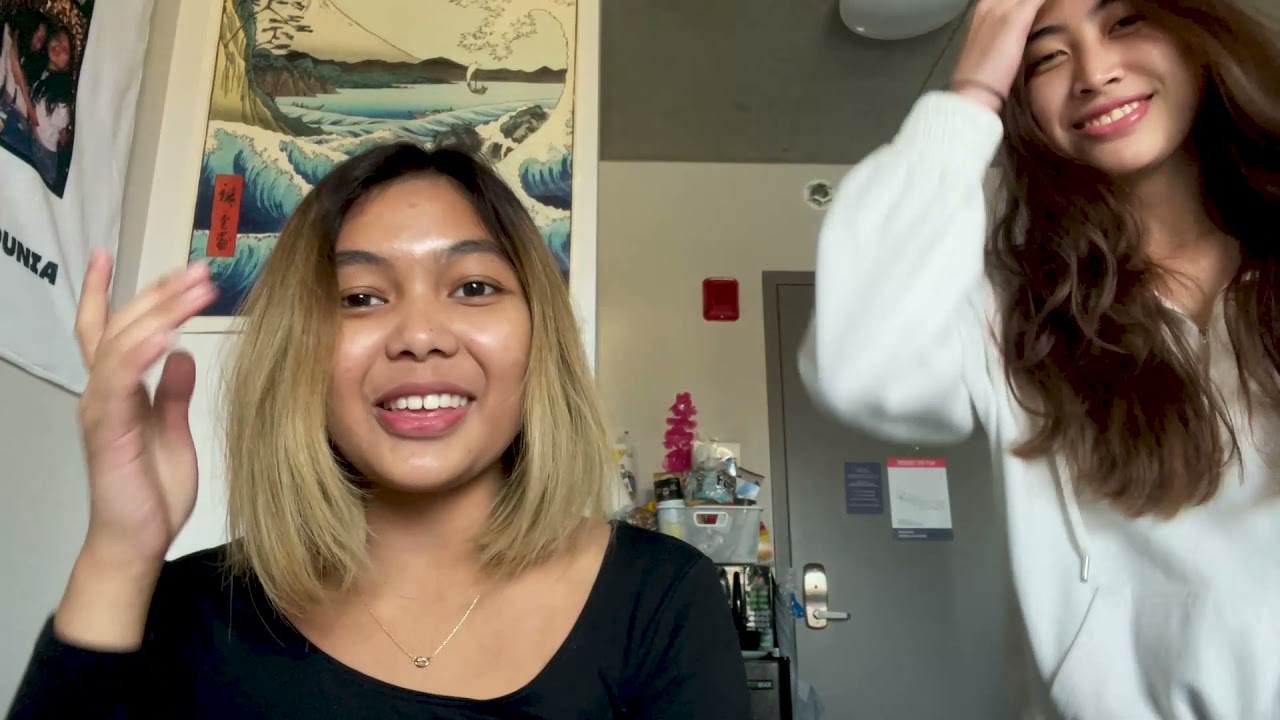 A Day in the Life of a UIC Business Student - Saskia Simorangkir