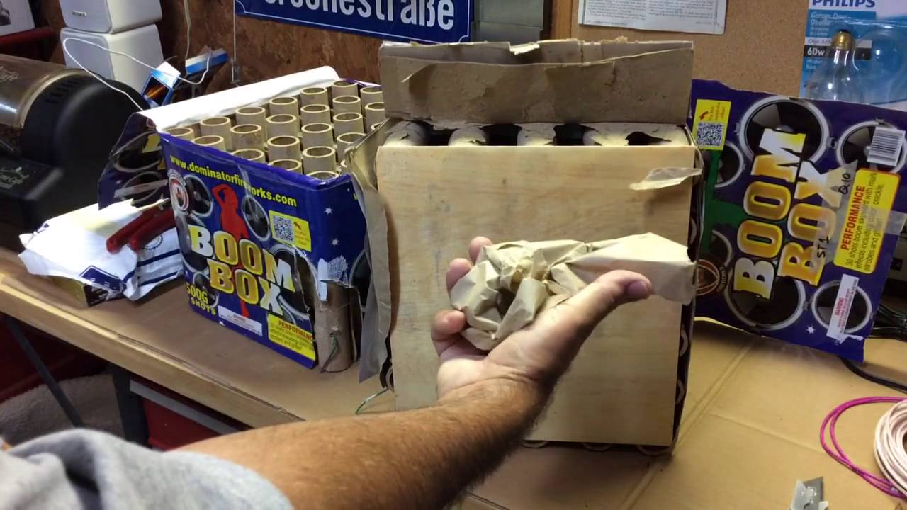 Chain fusing fireworks cakes