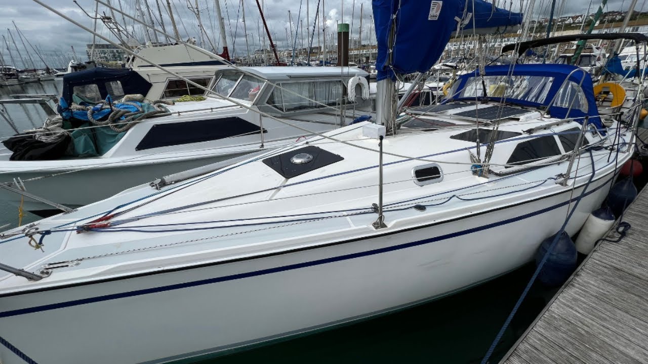 £30,000 American Hunter Legend 335 Yacht Tour
