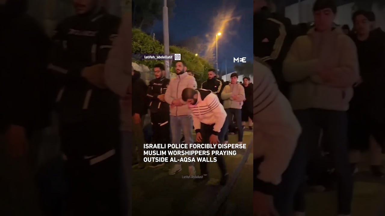 Israeli police forcibly disperse Muslim worshipers praying outside al-Aqsa walls