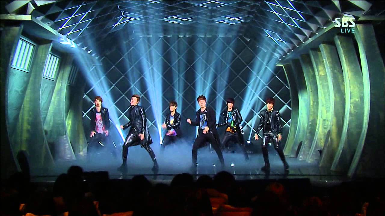 Парень [There / Aya] @SBS Inkigayo Популярная песня 20130113