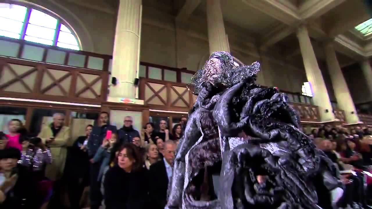Comme Des Garçons | Fall Winter 2015/2016 Full Fashion Show
