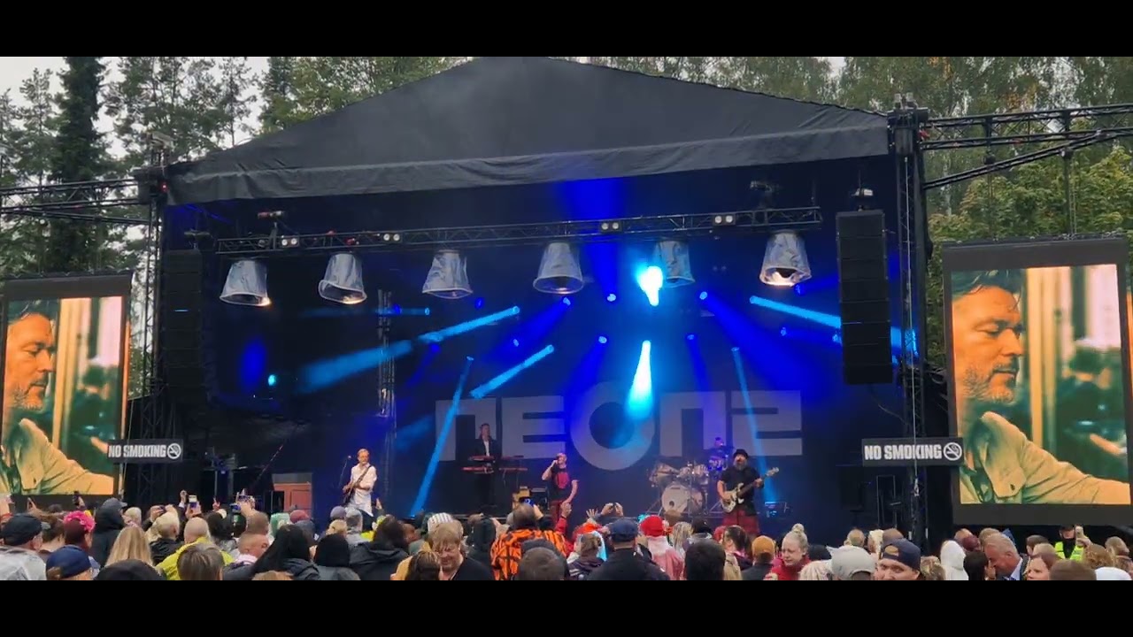 Neon 2 - Pienin&auml; palasina Live Waltikka