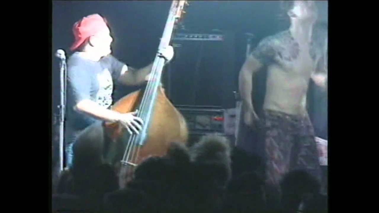 Guana Batz - My Way (Live at the Klub Foot)