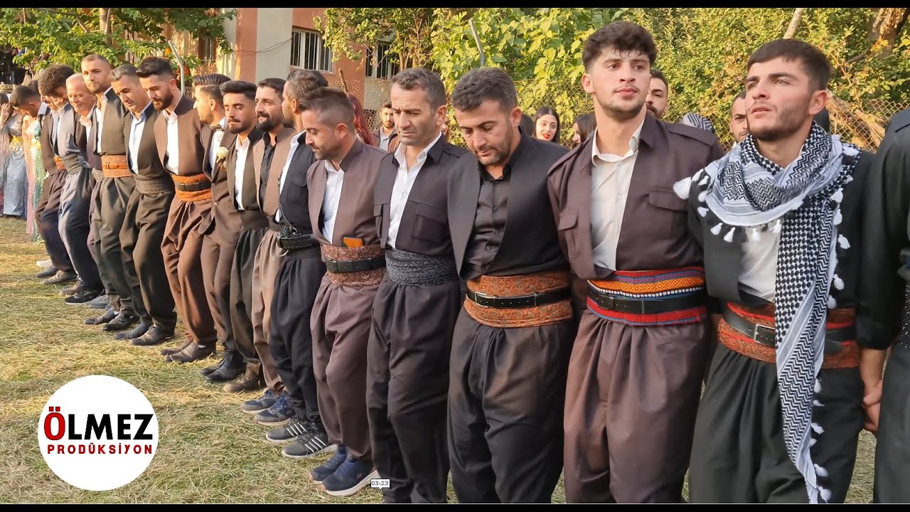Çok güzel bir Halay Gazi Yıldırım Cihat & Aysun düğünü