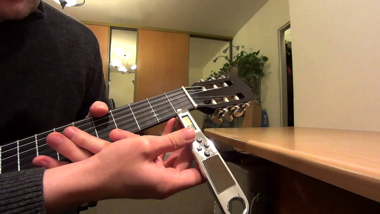 Palce bolą gdy gitara jest twarda.