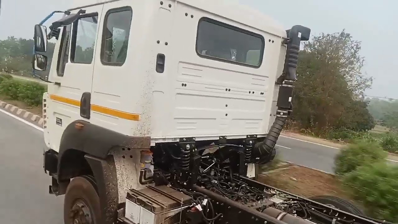 🚛🚛🚛💗💗🌹🎉🌹हेलो दोस्तों नमस्कार मैं अखिलेश यादव ट्रक ड्राइवर अपने मेरा ब्लॉक में आपका स्वागतहै