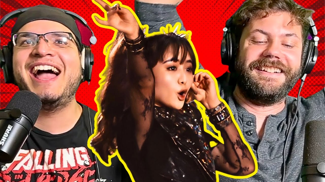 MOA's IMPOSSIBLE Headbang! Bring Me The Horizon and BABYMETAL Pro Shot of Kingslayer by the FANS!