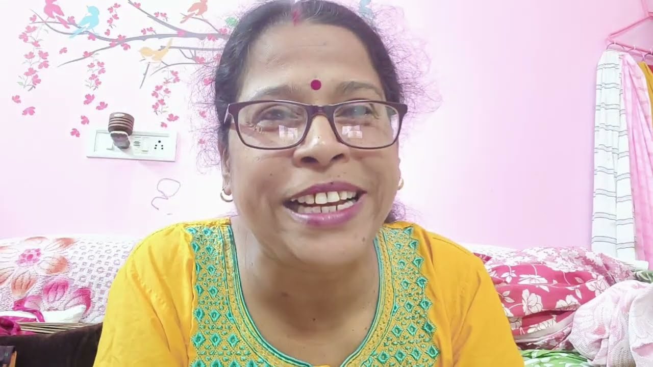 এর নামই কন্ট্রোভার্সি ক্রিয়েটার বুঝলে রূপা! ভাগ্যিস বড়ো ব্লগারের বাড়িতে গেছিলে@FreeMotionByRohan8