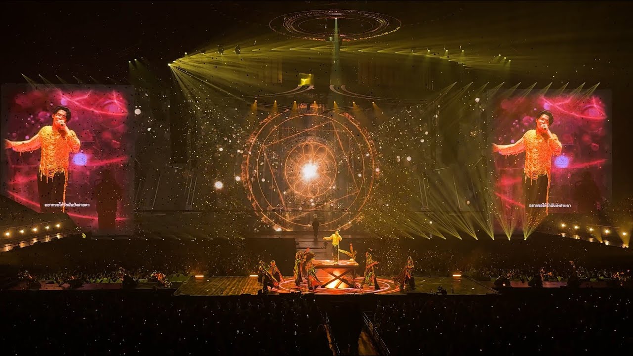 [Solo Stage] Peemwasu BUS - นะหน้าทอง [JOEY PHUWASIT] | The 1st Concert LIGHT THE WORLD | DAY2