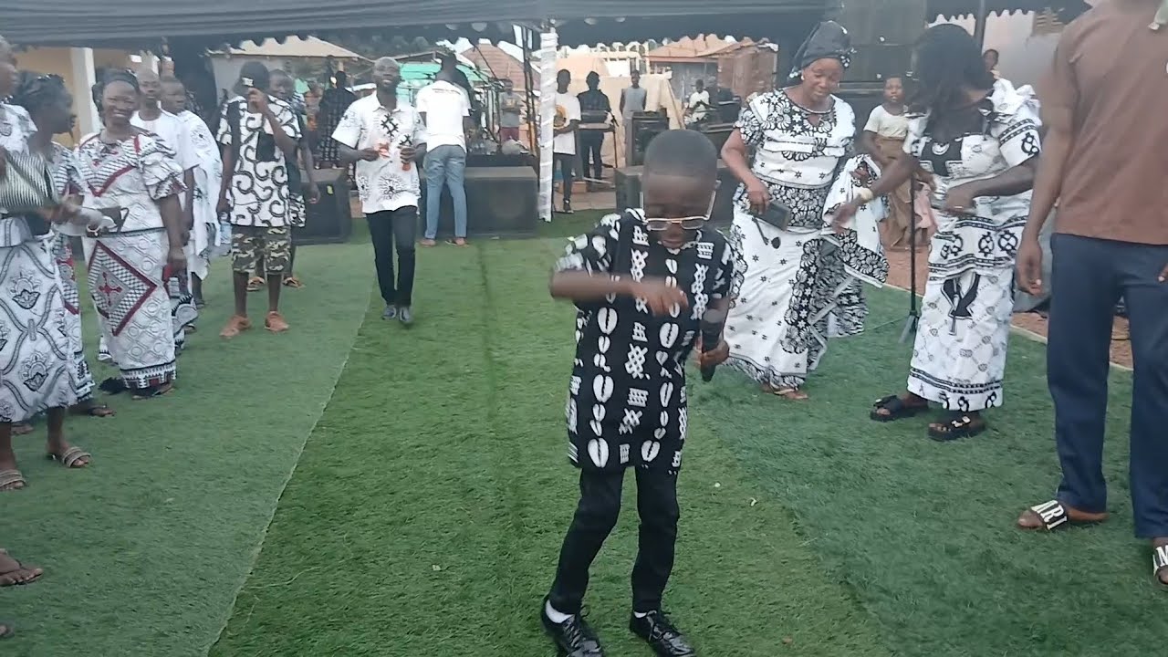 “Young Talent Alert 🚨 8-Year-Old Delivers Soul-Touching Performance”