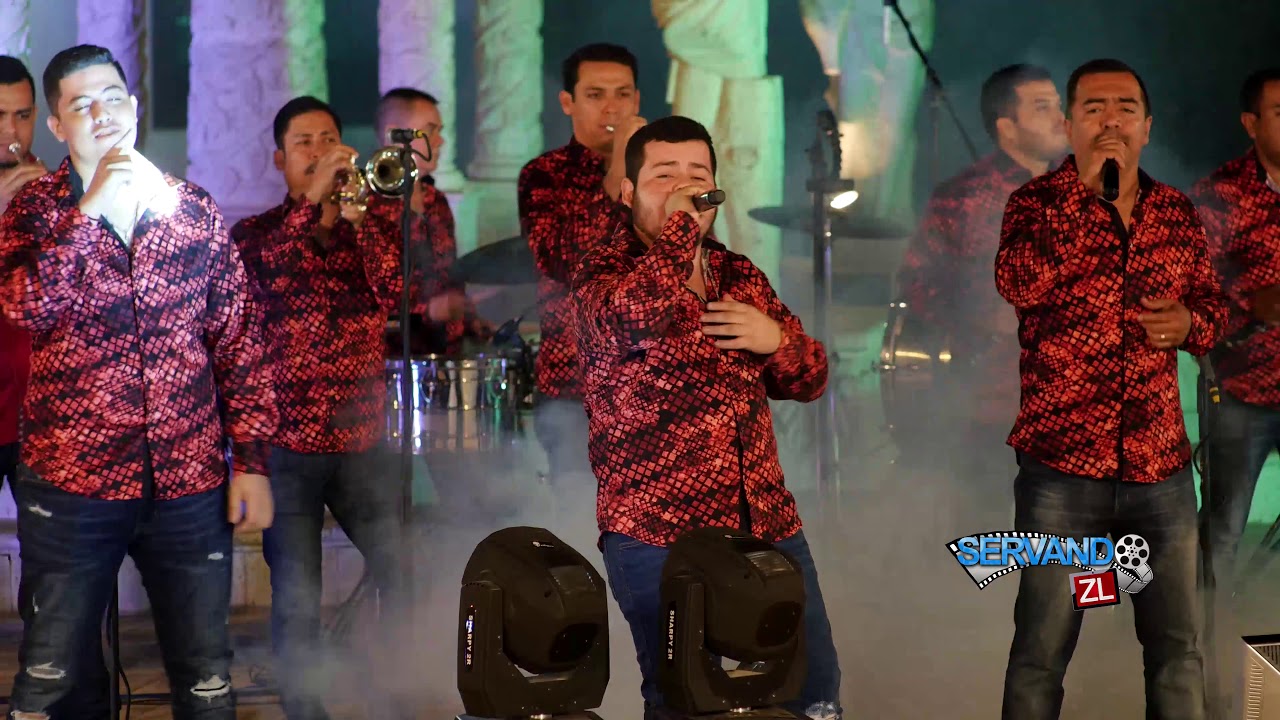Banda Los Tierra Blanca - Evitame La Pena (En Vivo 2019)