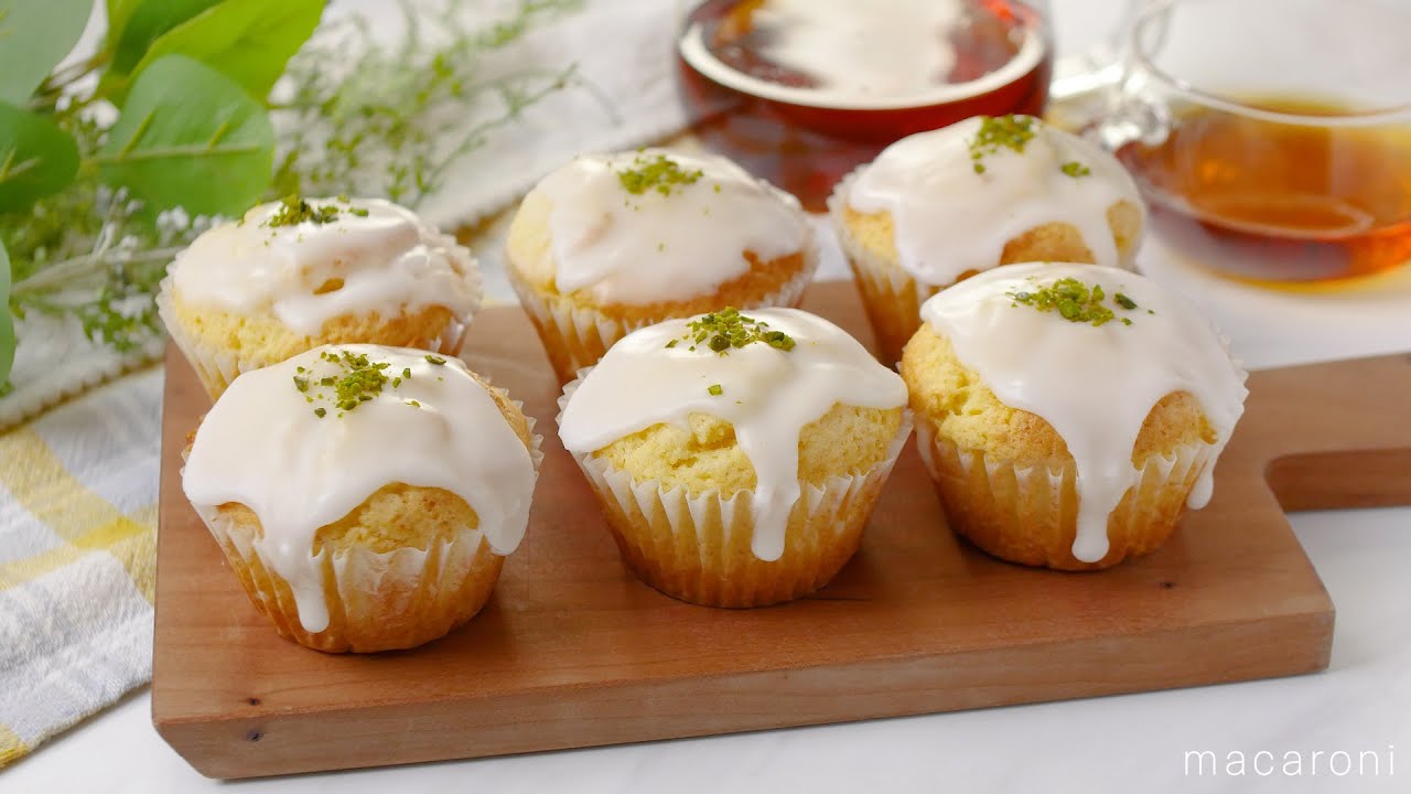【レモンマフィン】おうちでおしゃれカフェ気分！レモンの皮と果汁をふんだんに♪爽やかな味わい｜macaroni（マカロニ）