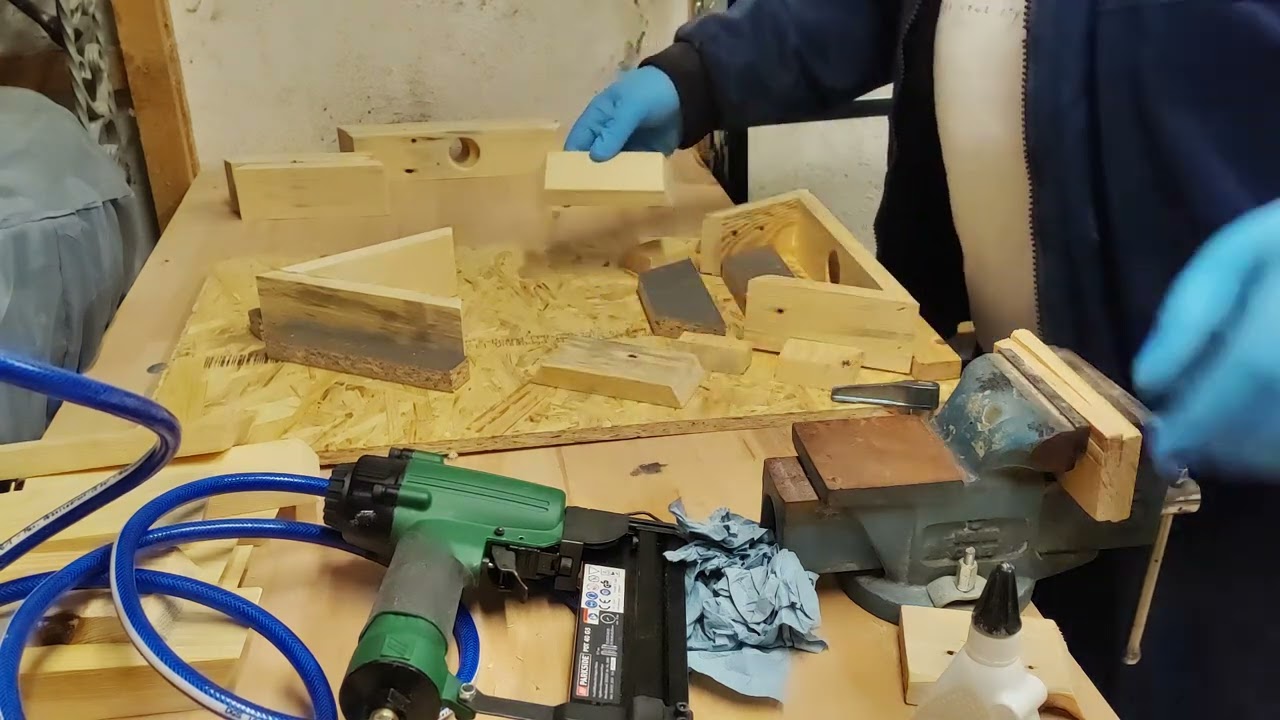 Weihnachtsbaum aus Holz selber bauen. #Tannenbaum #diy 