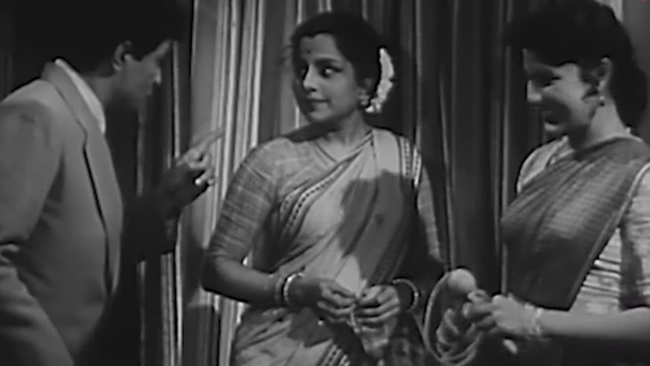 लालच मत कर बैठना ज़्यादा खाने का | Parivar (1956) (HD) - Part 1 | Usha Kiran, Durga Khote