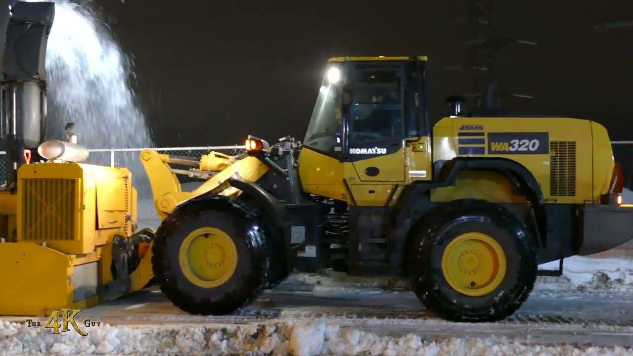 Snowplow Video 29 - Tractors blowing snow at night 20+ min uninterrupted video