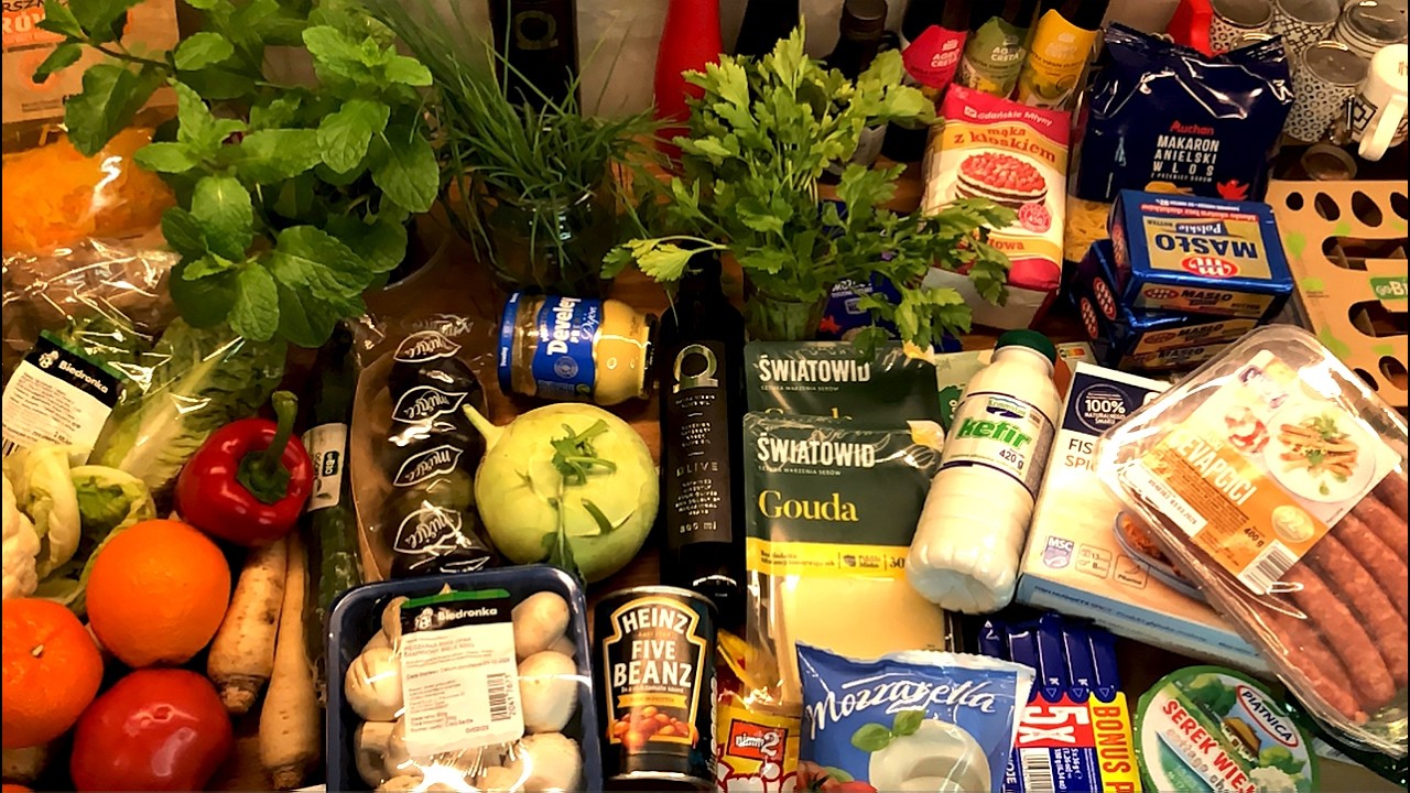 Zakupy Biedronka&Auchan🛒na tydzień, +2 przepisy :bataty z podgrzybkami i karczochy z serkiem kozim.