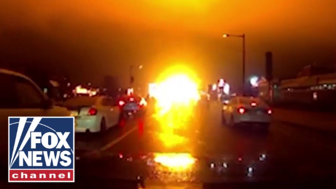 Several injuries reportedly at site of Philadelphia plane crash