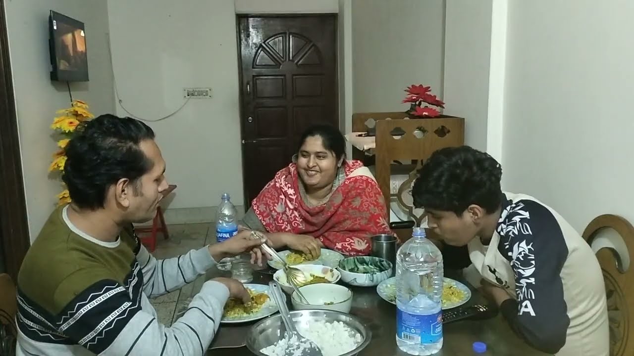 আজ কি দিয়ে ভাত খাচ্ছি