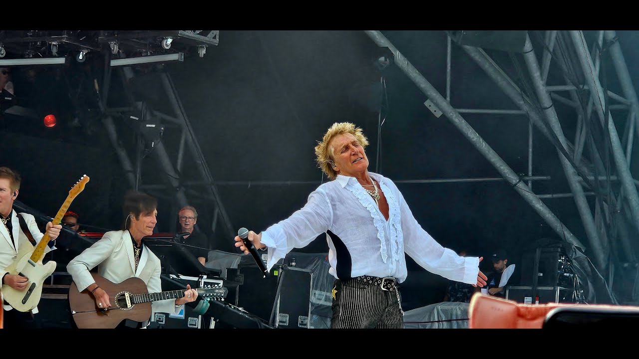 Glastonbury 2025 Rod Stewart & Mick Hucknall 